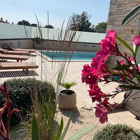 Moderne Istrische Steinvilla - 4 Sterne Mit Privatem, Beheizbaren Pool & Meerblick Kavran Exterior foto